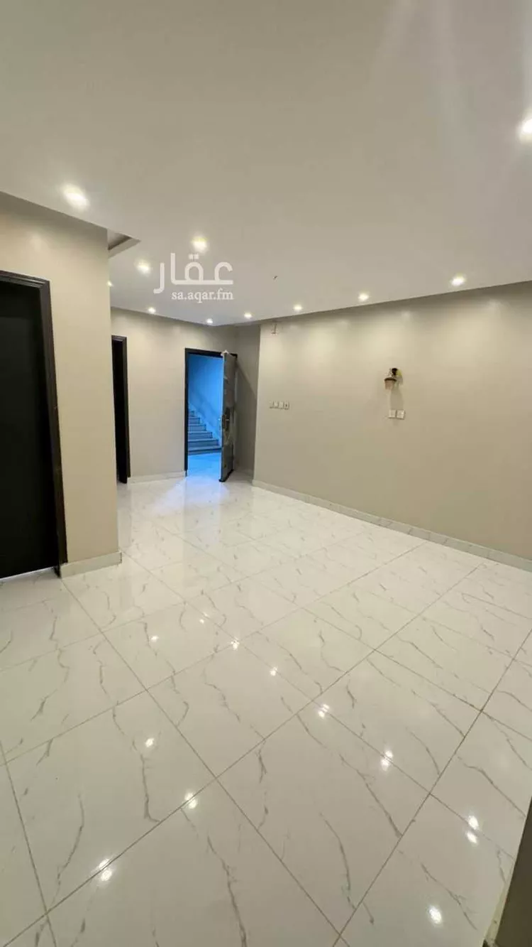 عمارة للإيجار في شارع الورود 4, حي الورود, مدينة صامطة, منطقة جازان 8