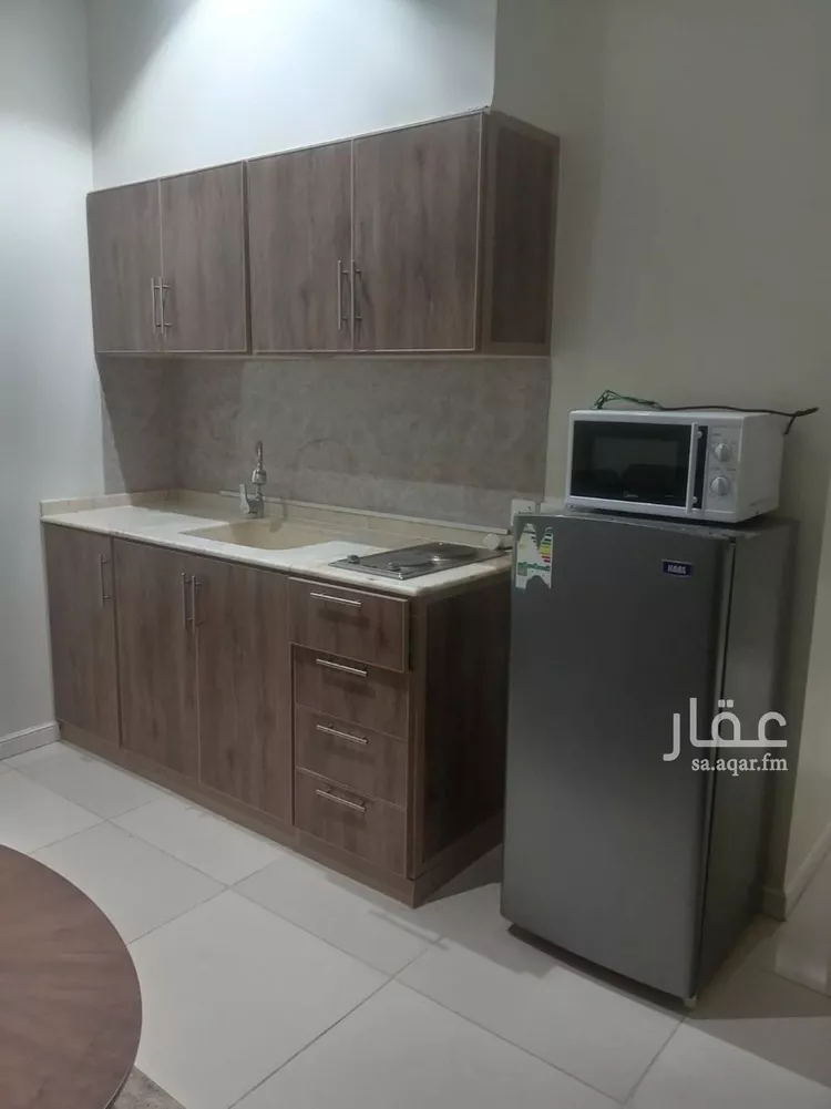 شقة للإيجار في شارع المطار, حي الروضة, مدينة جازان, منطقة جازان 6