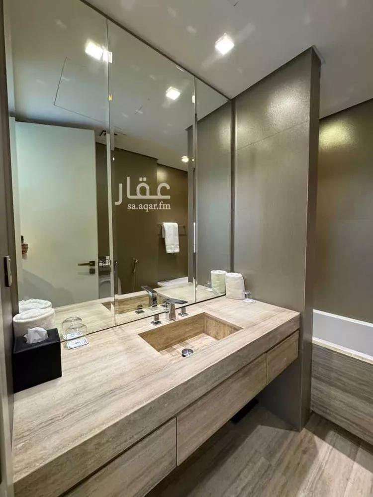 شقة للبيع في شارع الملك فهد الفرعي, حي العليا, مدينة الرياض, منطقة الرياض 7
