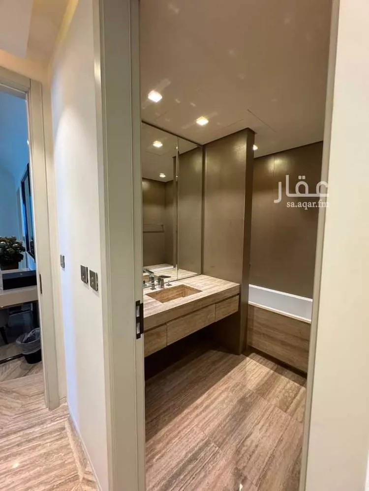 شقة للبيع في شارع الملك فهد الفرعي, حي العليا, مدينة الرياض, منطقة الرياض 13