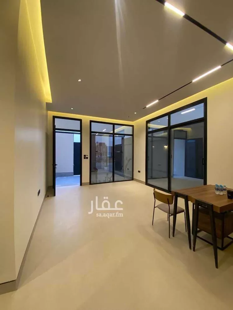 Floor for Sale in Riyadh Al Arid