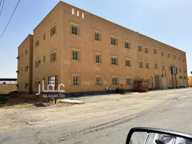 عمارة للإيجار في شارع الملك فيصل, حي عشيرة سدير, مدينة عشيرة سدير, منطقة الرياض صورة 2
