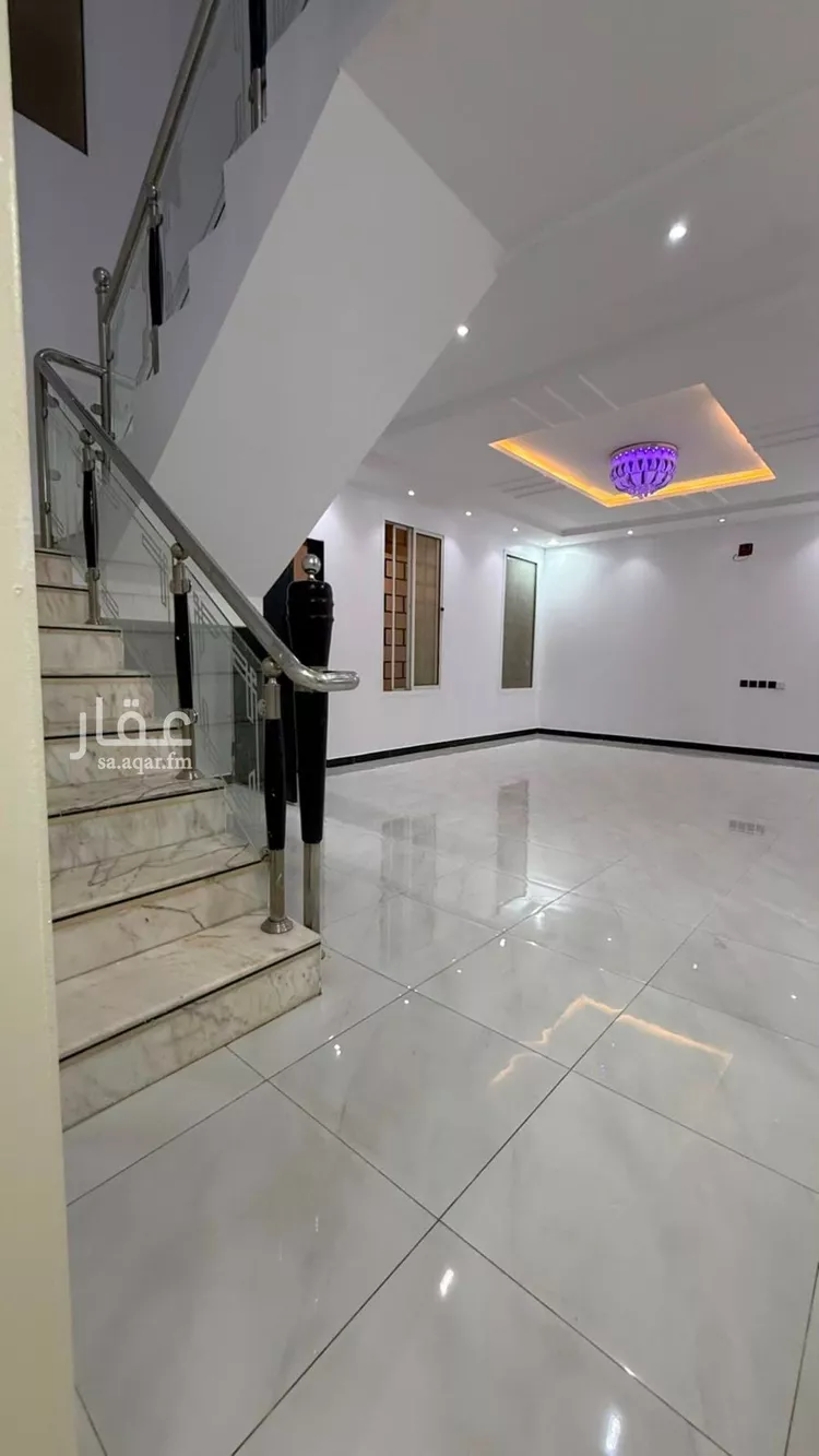 فيلا للبيع في شارع محمد صالح جمال, حي الرمال, مدينة الرياض, منطقة الرياض