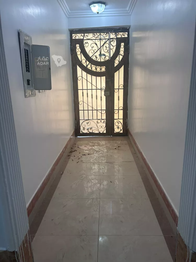 Floor for Rent in Riyadh Badr 7