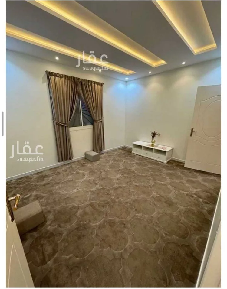 فيلا للبيع في شارع خليل الصنهاجي, حي المهدية, مدينة الرياض, منطقة الرياض صورة 2