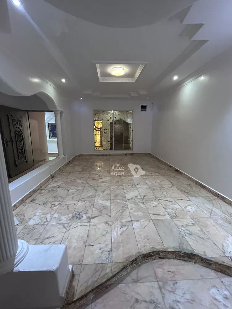 Floor for Rent in Riyadh Badr 15