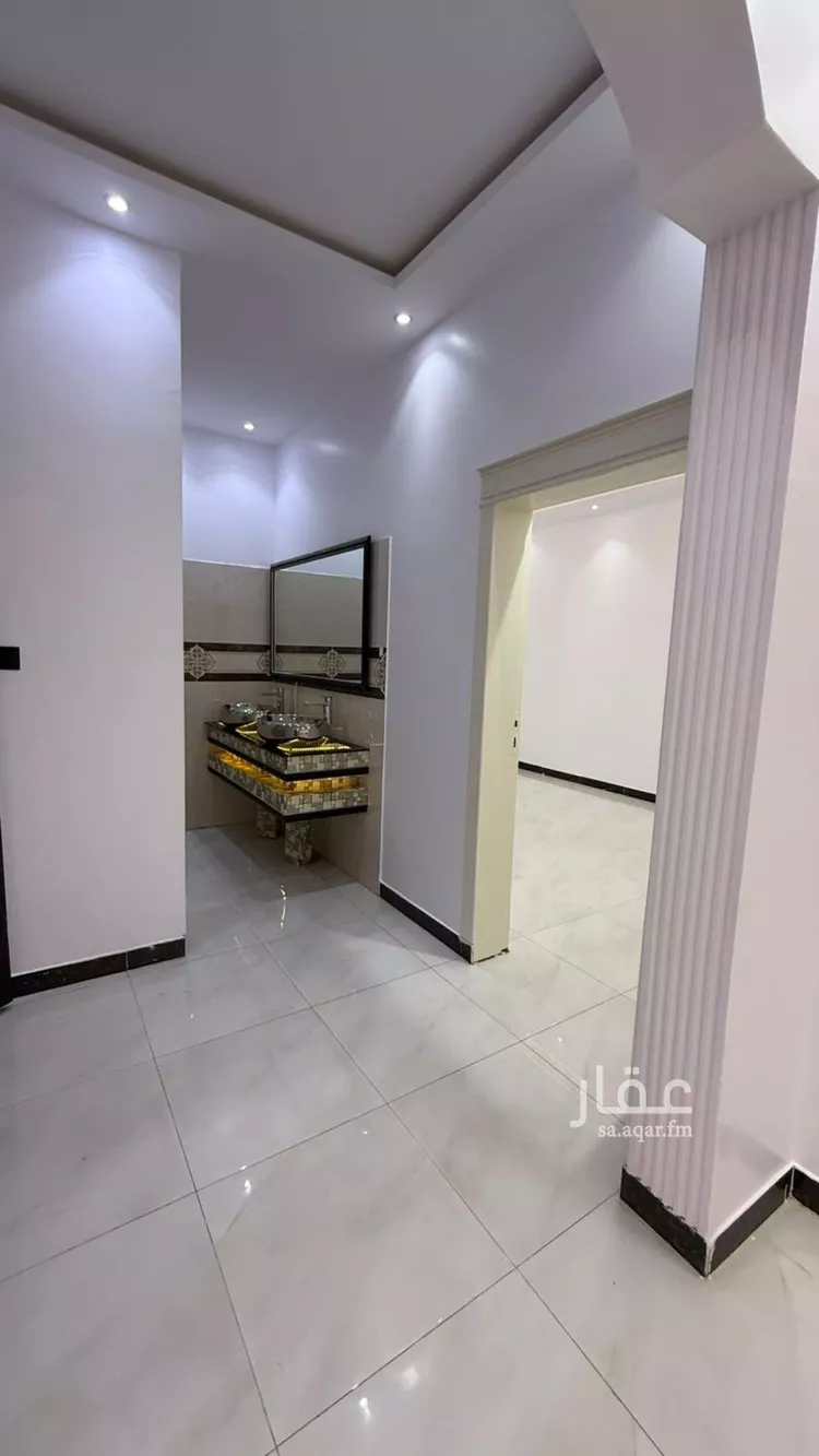 فيلا للبيع في شارع محمد صالح جمال, حي الرمال, مدينة الرياض, منطقة الرياض صورة 3