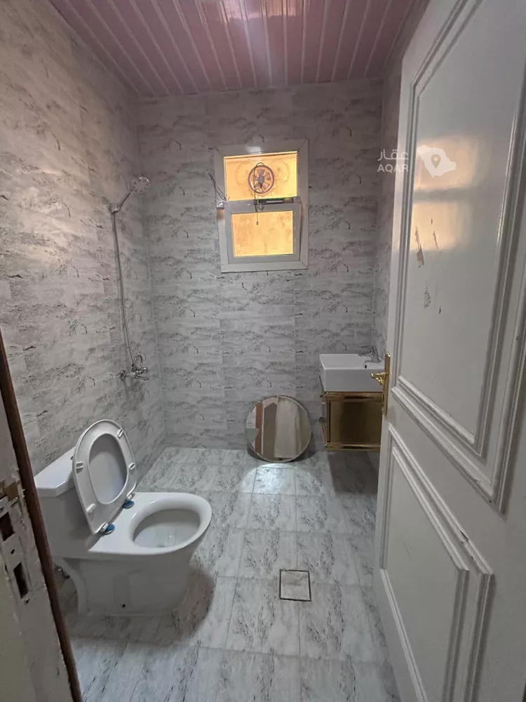 Floor for Rent in Riyadh Badr 11