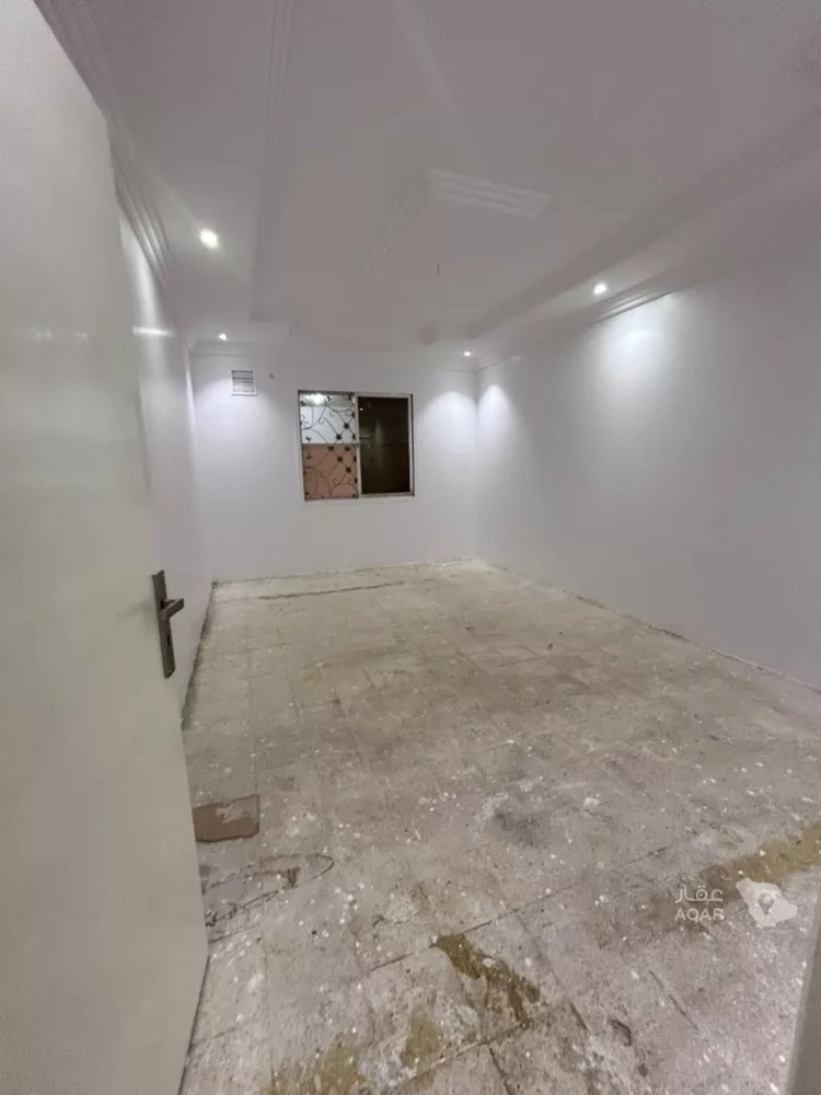 Floor for Rent in Riyadh Badr 8