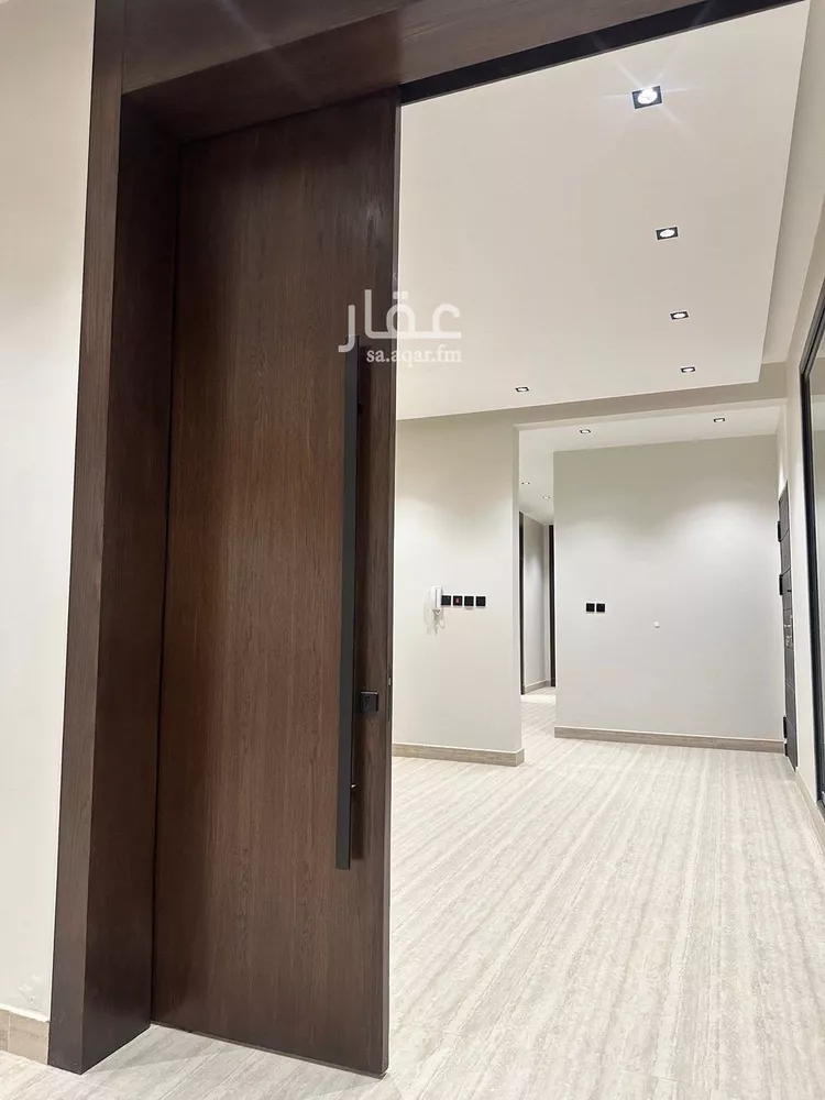 دور للبيع في شارع جبل احد, حي العارض, مدينة الرياض, منطقة الرياض صورة 4