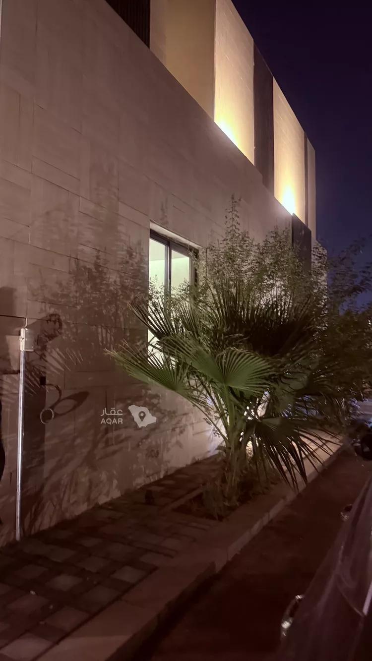 Villa for Sale in Riyadh Al Mahdiyah 4