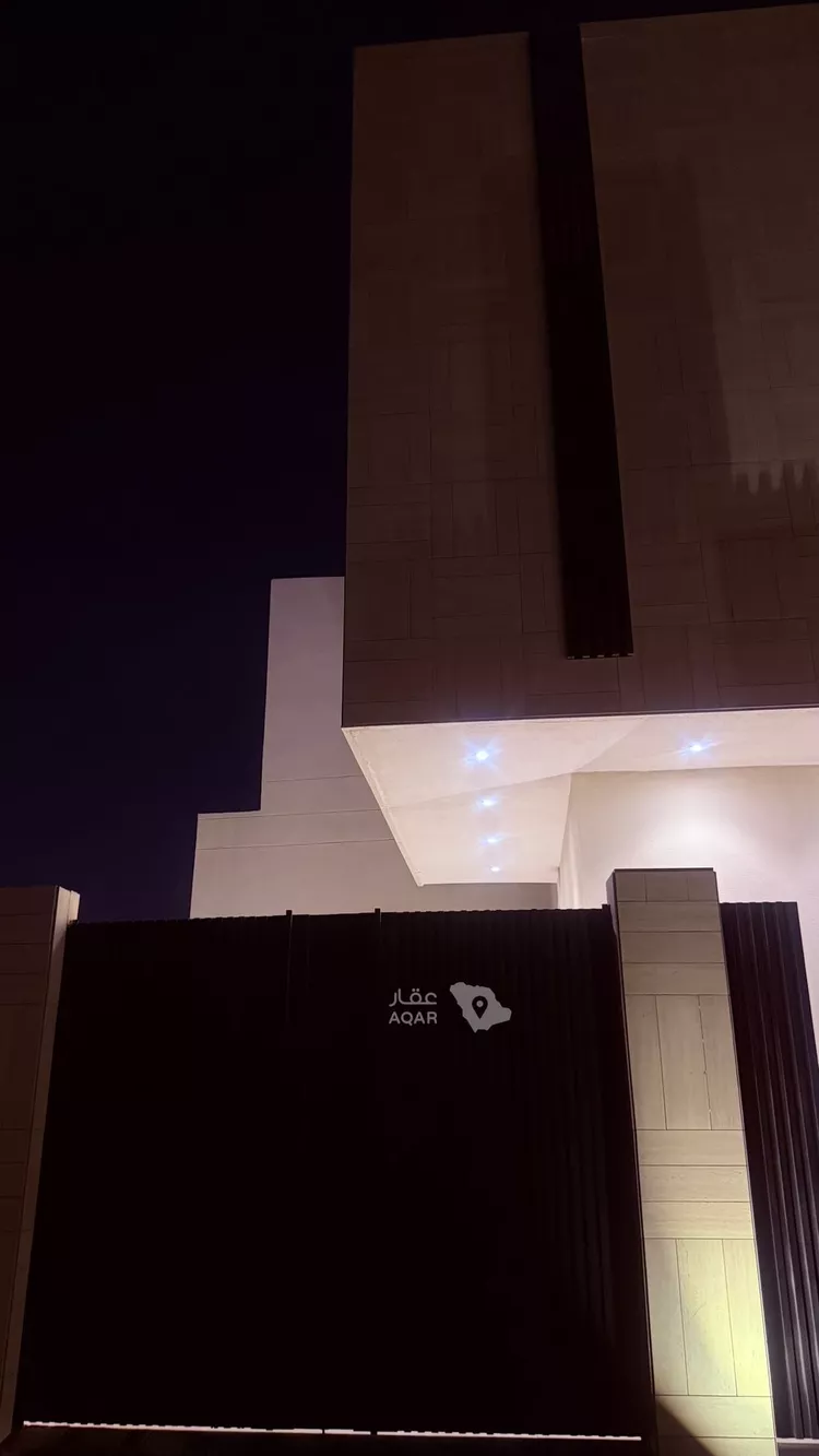Villa for Sale in Riyadh Al Mahdiyah 3