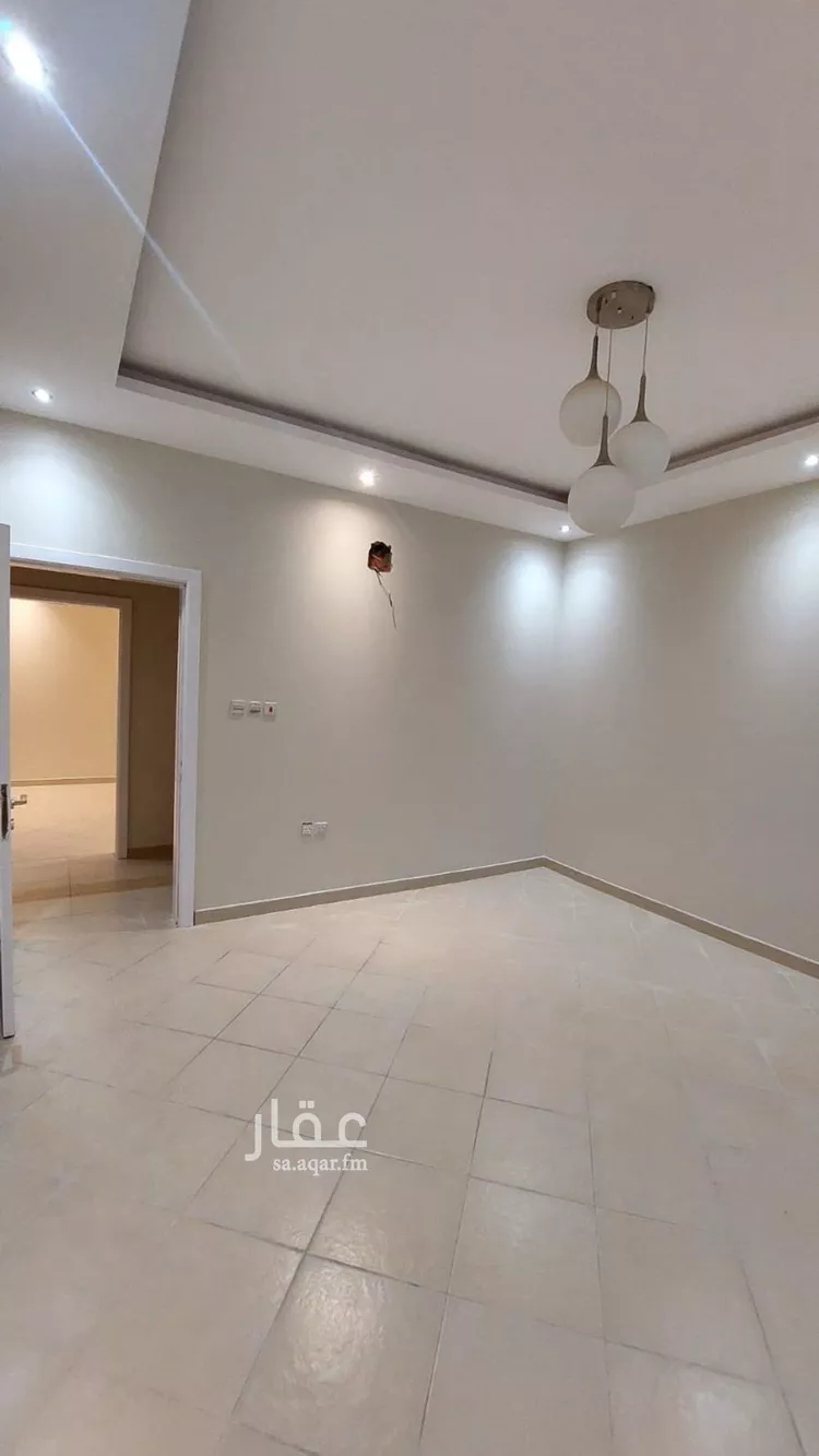 شقة للإيجار في شارع الامام النسائي, حي ظهرة العودة شرق, مدينة الدرعية, منطقة الرياض صورة 3
