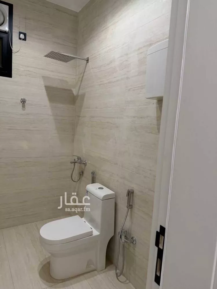 شقة للبيع في شارع احمد السباعي, حي الخالدية والعزيزية, مدينة بيشة, منطقة عسير صورة 4