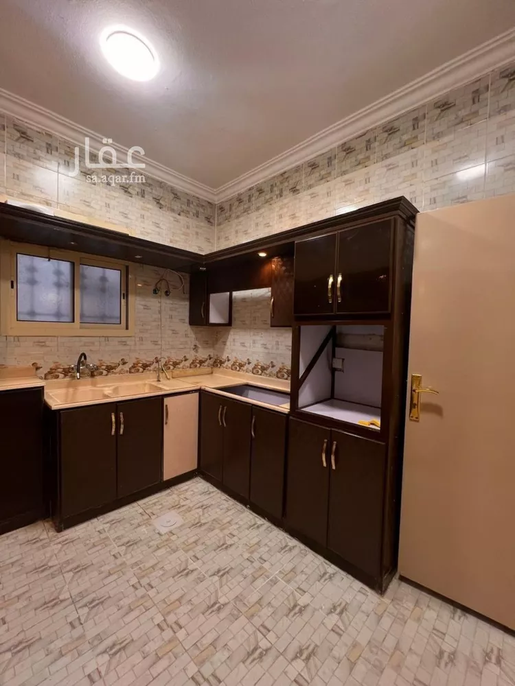 شقة للإيجار في شارع علي بن أبي طاهر, حي السعادة, مدينة الرياض, منطقة الرياض