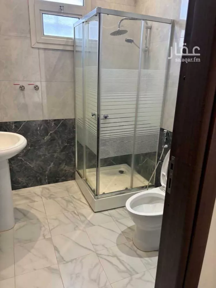 Floor for Rent in Riyadh Irqah 6