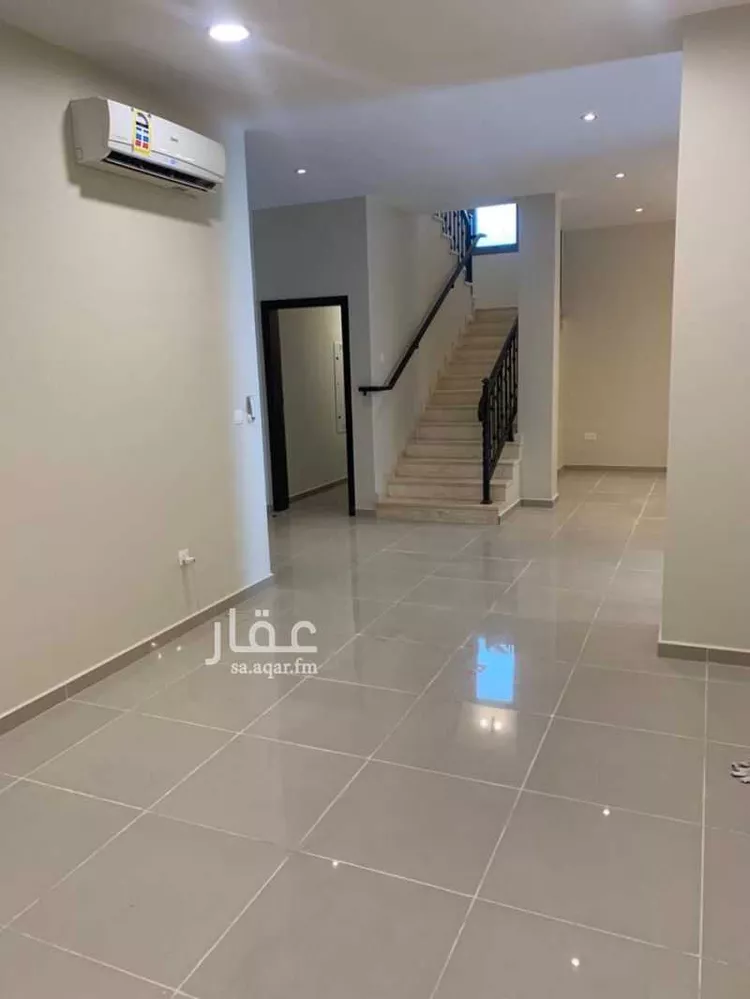 فيلا للبيع في شارع الدرعية, حي الظهران, مدينة الظهران, المنطقة الشرقية صورة 2
