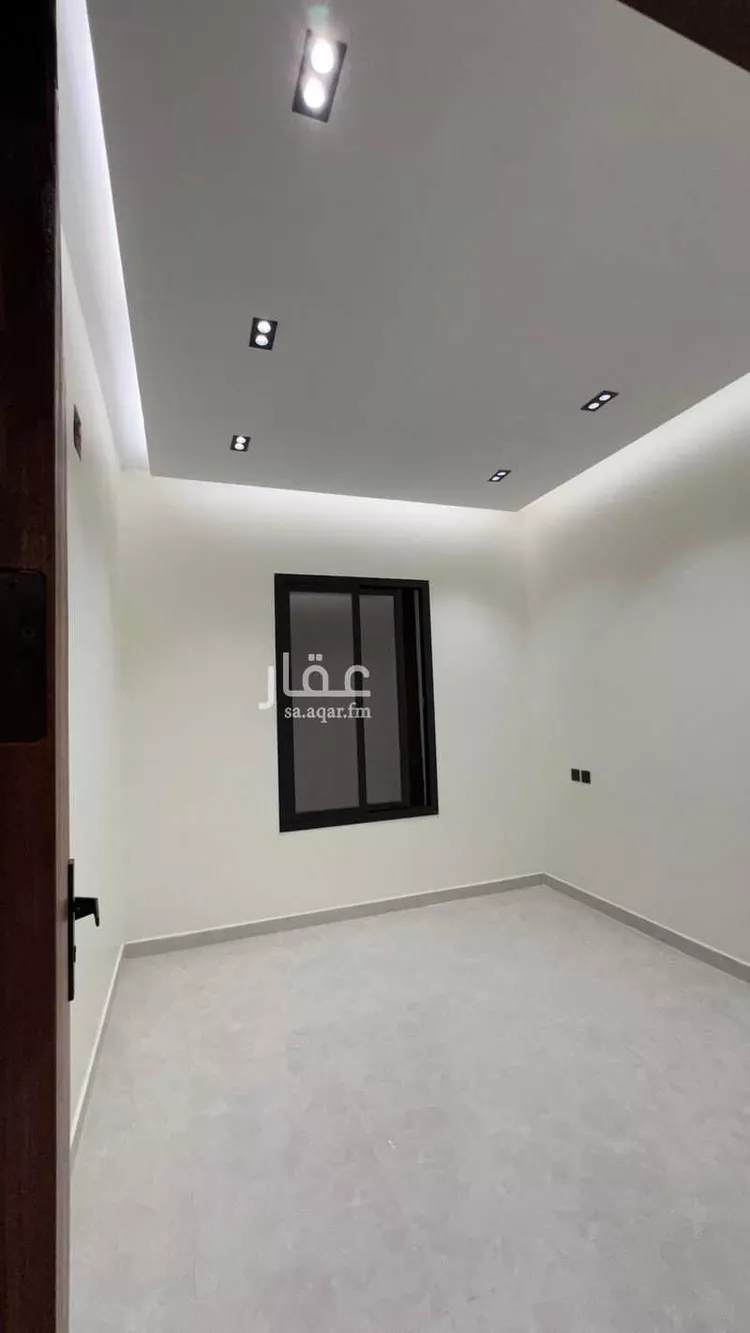 Floor for Sale in Riyadh Dhahrat Namar 22