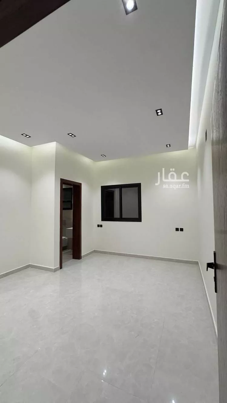 Floor for Sale in Riyadh Dhahrat Namar 25