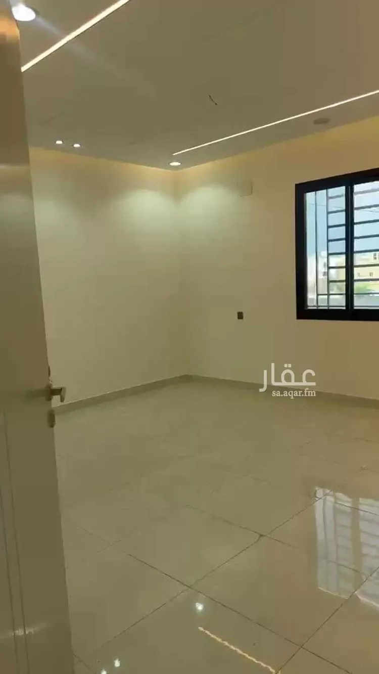 فيلا للبيع في شارع عمر السهروردي, حي المليح, مدينة خميس مشيط - المليح, منطقة عسير صورة 3