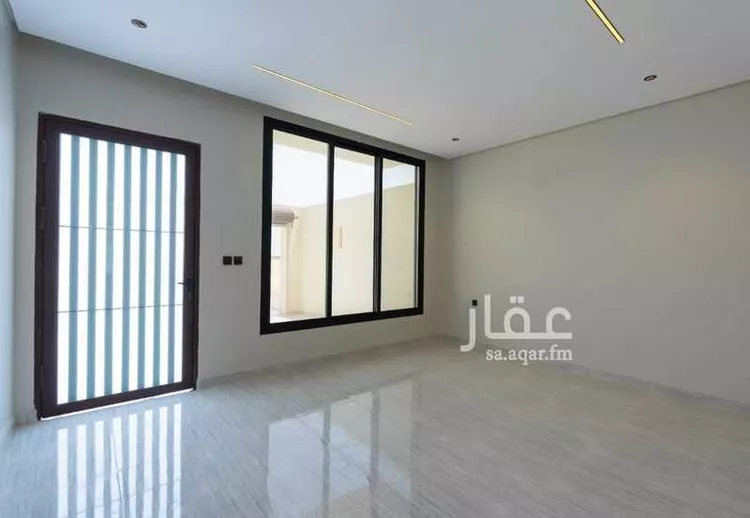 Villa for Sale in Al Khobar Al Amwaj 11