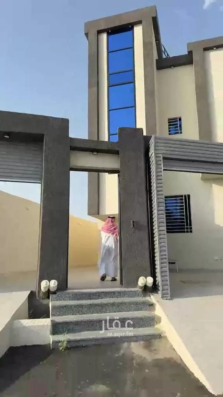 فيلا للبيع في شارع عمر السهروردي, حي المليح, مدينة  خميس مشيط - المليح, منطقة عسير