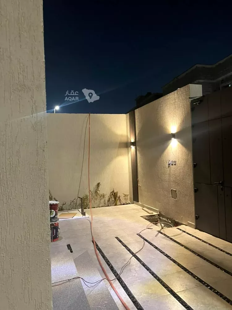 فيلا للبيع في شارع ابن فارس, حي الجلوية, مدينة الدمام, المنطقة الشرقية