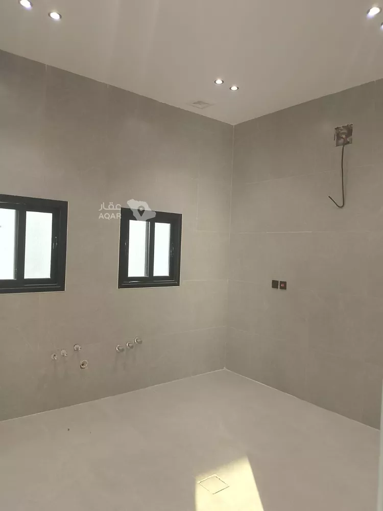 فيلا للبيع في شارع حمزة بن عبد المطلب, حي ضاحية الملك فهد, مدينة الدمام, المنطقة الشرقية 8