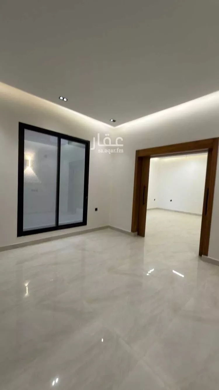 دور للبيع في شارع مكة المكرمة, حي الملك عبدالعزيز, مدينة الرياض, منطقة الرياض صورة 3