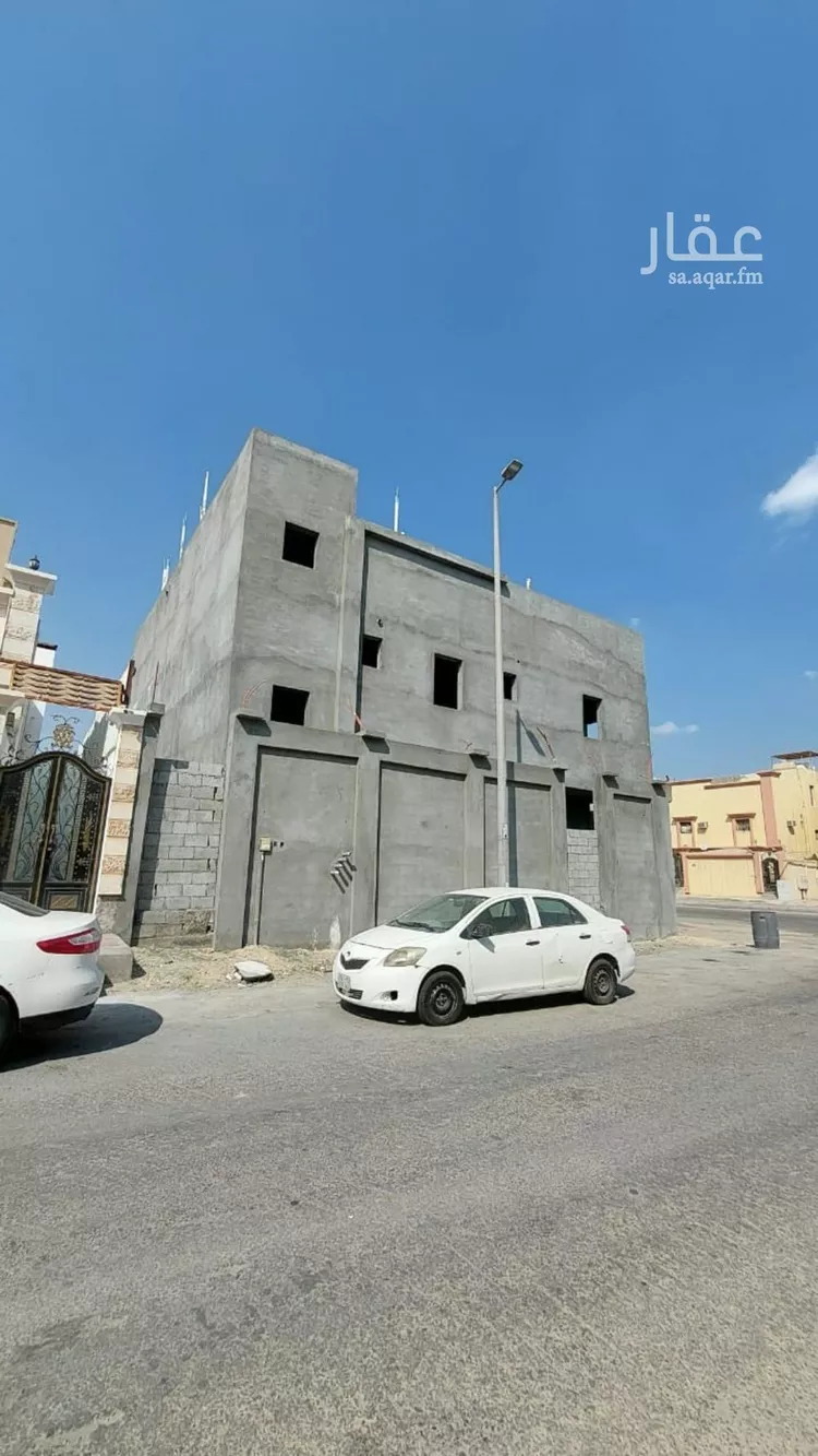 عمارة للبيع في شارع 11ج, حي طيبة, مدينة الدمام, المنطقة الشرقية صورة 2