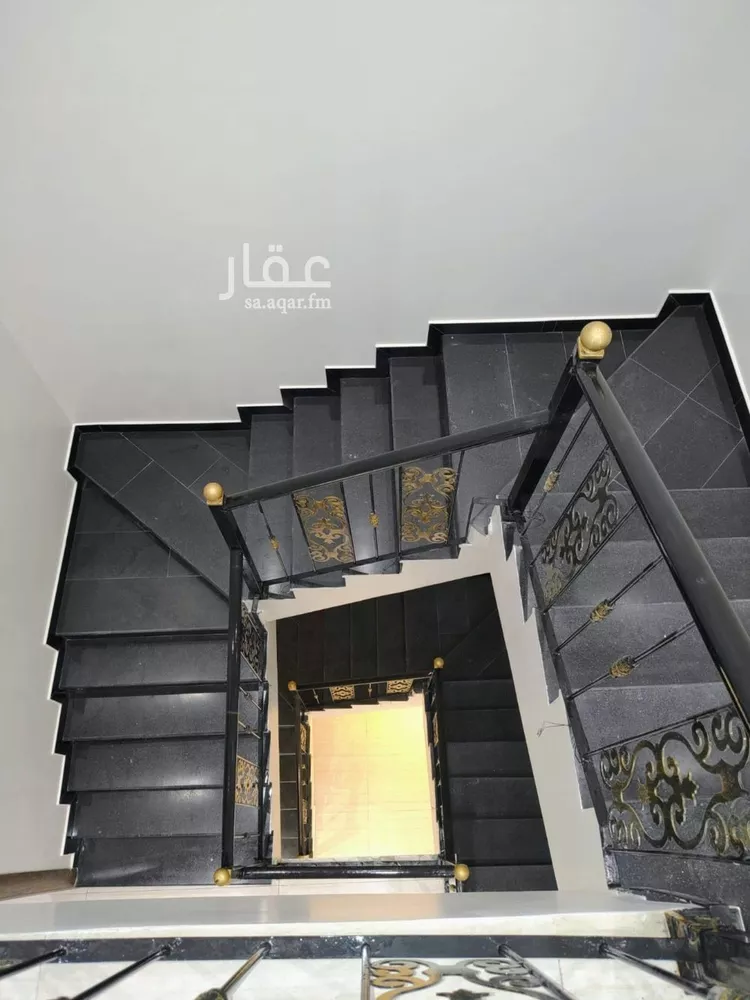 فيلا للبيع في شارع 21ا, حي الصواري, مدينة الخبر, المنطقة الشرقية صورة 2
