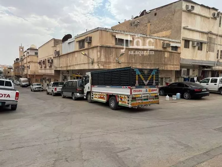 فيلا للبيع في شارع 26233292, حي أم الحمام الشرقي, مدينة الرياض, منطقة الرياض صورة 2