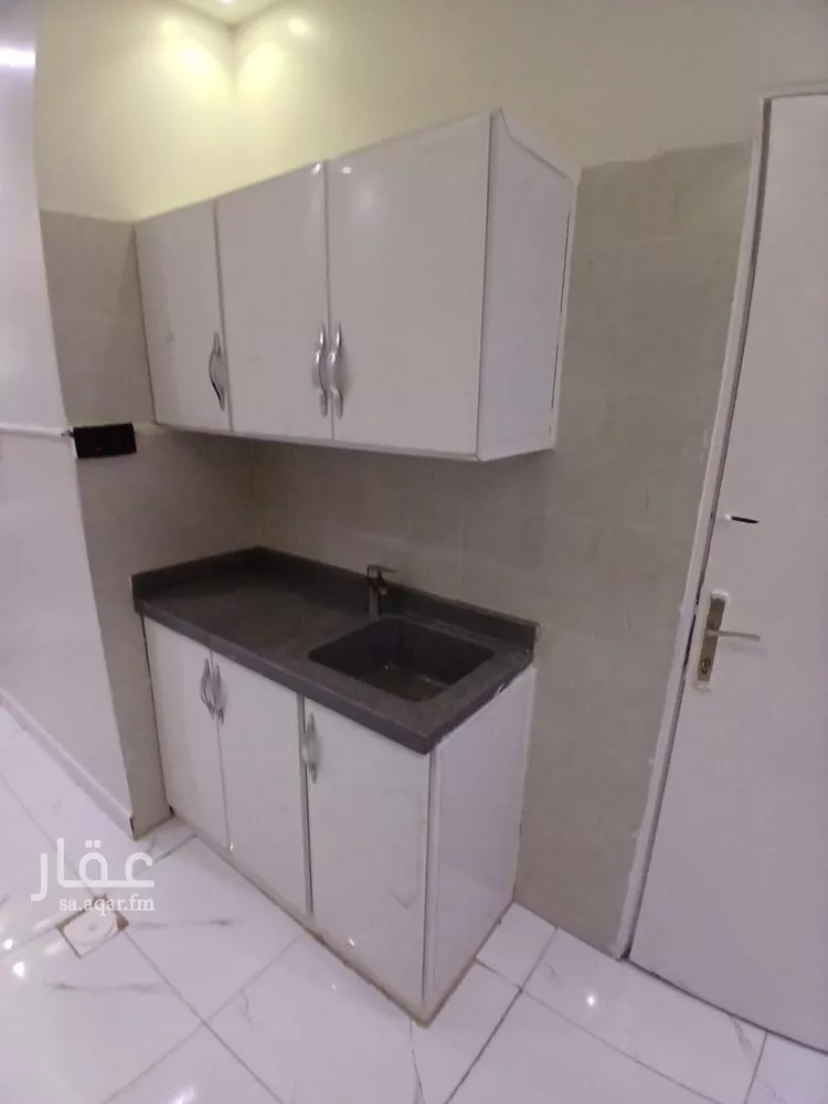 شقة للإيجار في شارع ابي بن معاذ الانصاري, حي إشبيلية, مدينة الرياض, منطقة الرياض صورة 2
