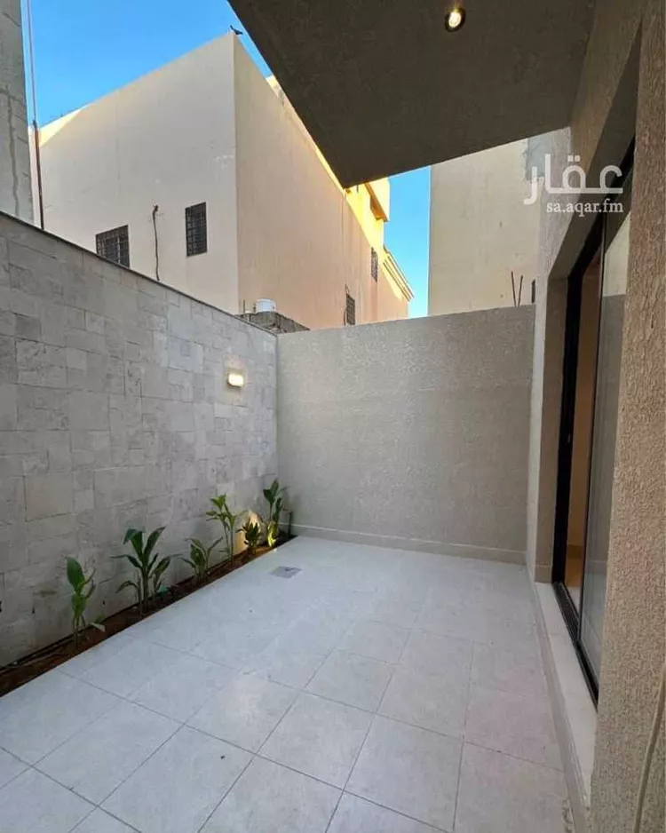 Floor for Sale in Riyadh Shubra صورة 4