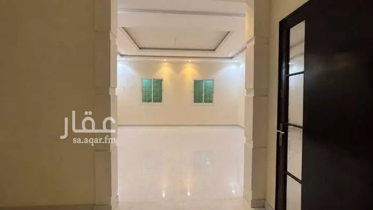 فيلا للبيع في شارع جبل المشايخ, حي القادسية, مدينة الرياض, منطقة الرياض صورة 5