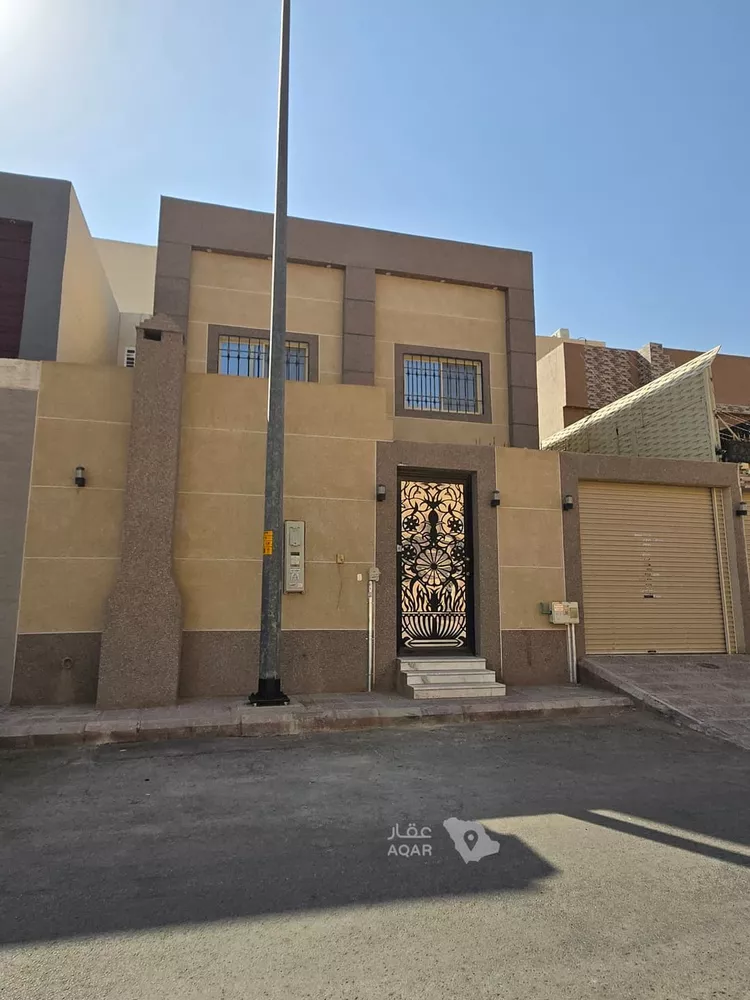 فيلا للبيع في شارع رقم 86, حي العزيزية, مدينة الرياض, منطقة الرياض صورة 2