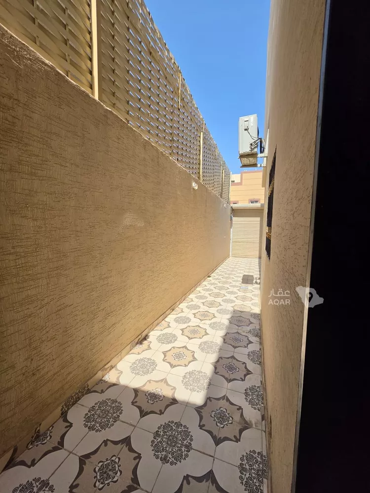 فيلا للبيع في شارع رقم 86, حي العزيزية, مدينة الرياض, منطقة الرياض 22