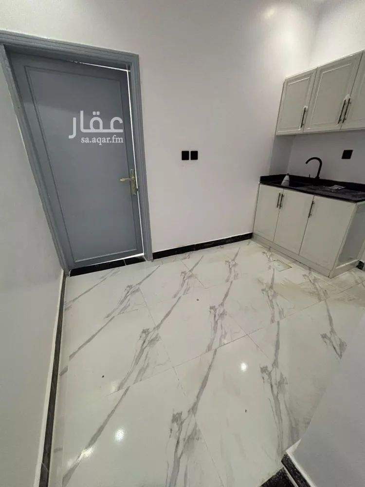 شقة للإيجار في شارع عبدالله بن سلمه, حي العليا, مدينة الرياض, منطقة الرياض 6