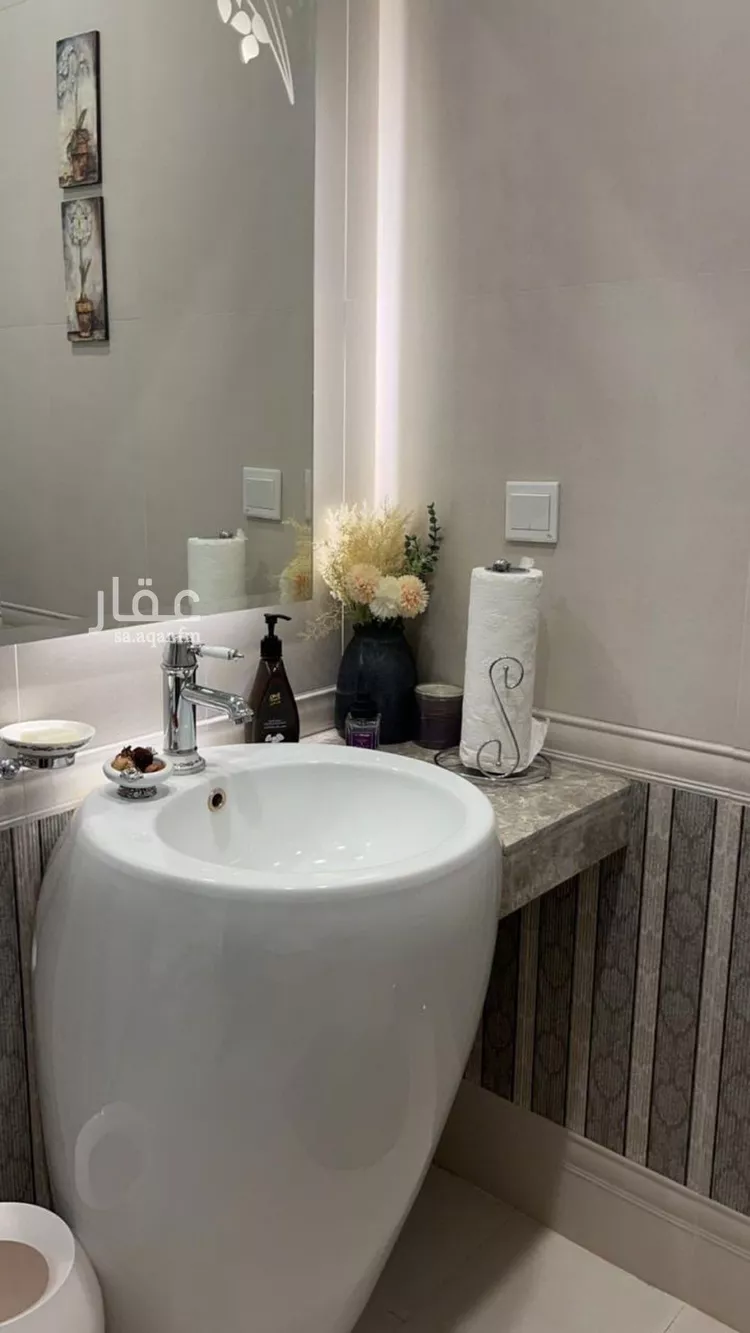 فيلا للبيع في شارع الغنامية, حي الربيع, مدينة الرياض, منطقة الرياض صورة 2