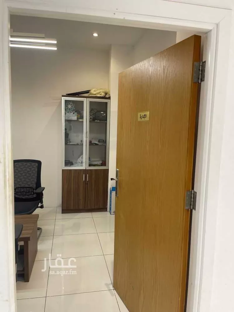 Shop for Rent in Al Bahah Al Hawiya صورة 3