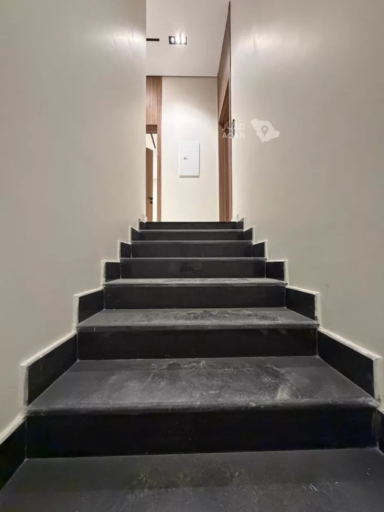 Villa for Sale in Riyadh As Safaa 12
