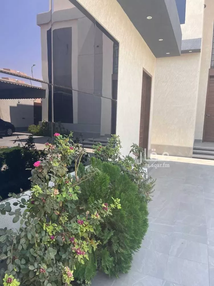 فيلا للبيع في شارع عبدالله ابن الارقم, حي الغربي, مدينة الرس, منطقة القصيم صورة 3