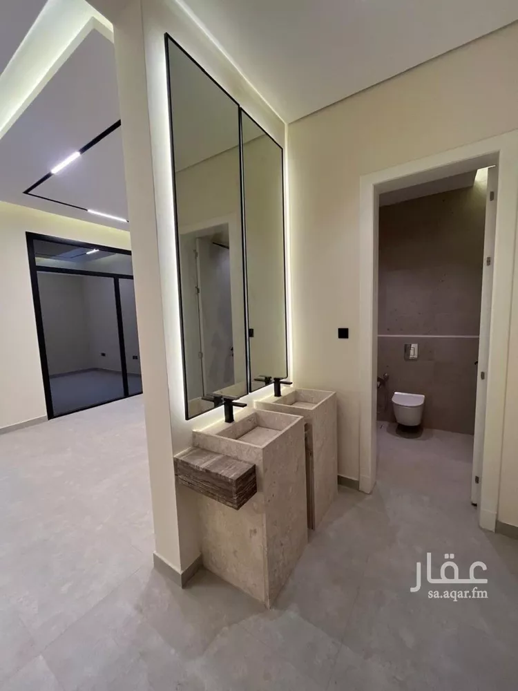 فيلا للبيع في شارع أبي البقاء الأزجي, حي الرمال, مدينة الرياض, منطقة الرياض 8