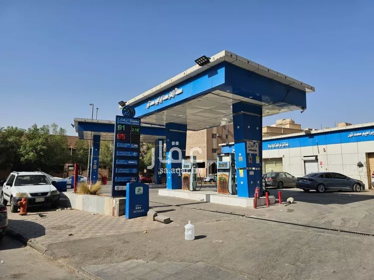 Station for sale in Riyadh Al Batiha صورة 3