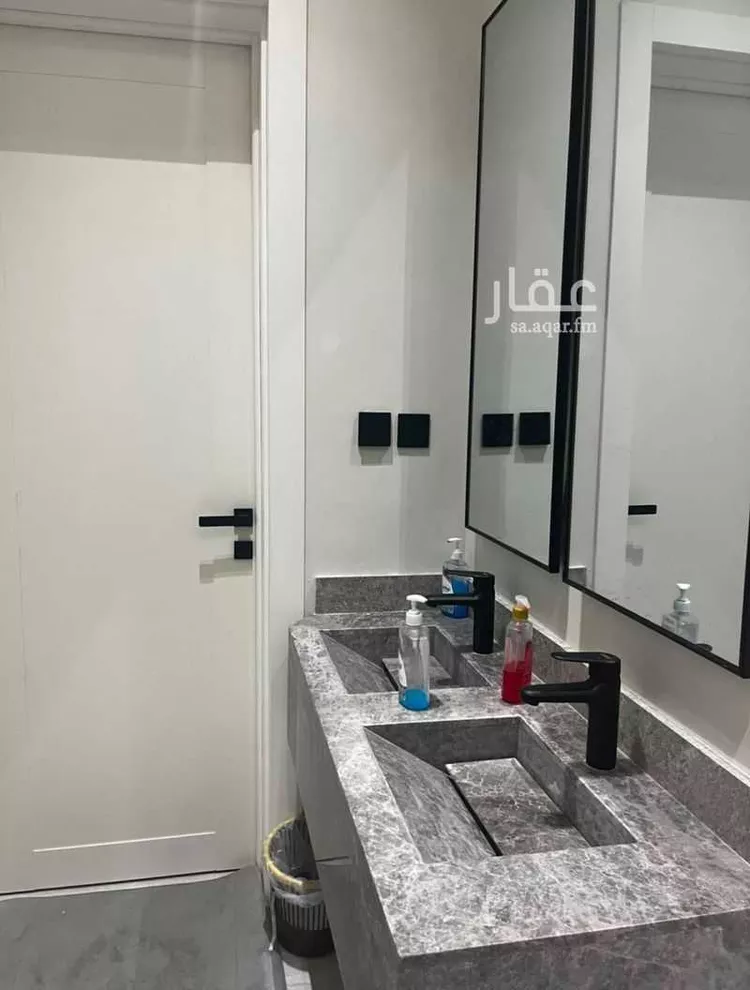 دور للبيع في شارع الحسن الحنبلي, حي المنار, مدينة الرياض, منطقة الرياض 6