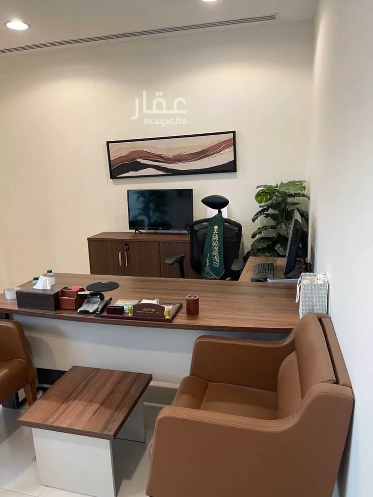 مكتب تجاري للإيجار في طريق صلاح الدين الأيوبي ، حي الملز ، الرياض ، منطقة الرياض 8