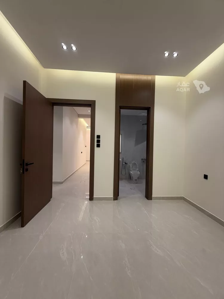 دور للبيع في شارع الغصون, حي الجنادرية, مدينة الرياض, منطقة الرياض 8