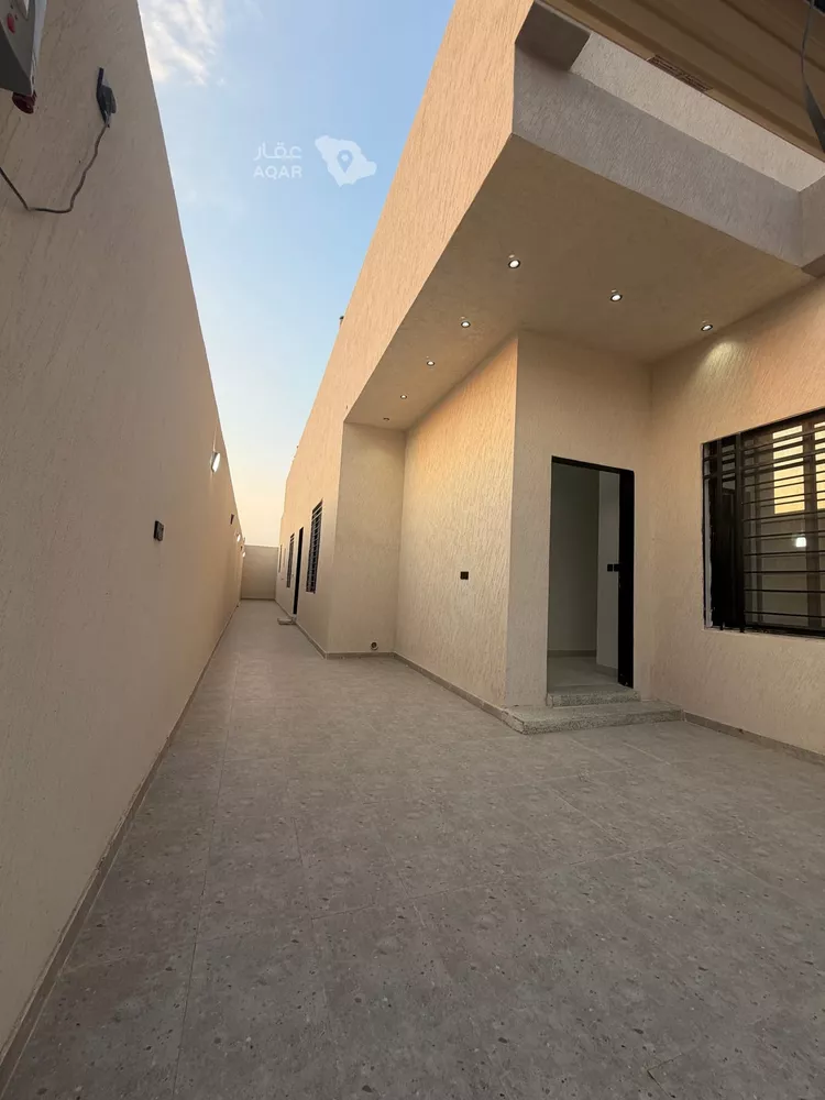 دور للبيع في شارع النخبه , حي النظيم, مدينة الرياض, منطقة الرياض 5
