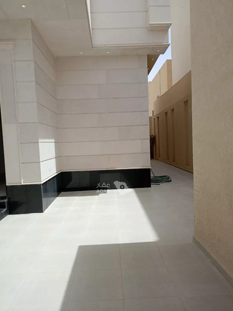 فيلا للبيع في شارع بوابة الشرق, حي الجنادرية, مدينة الرياض, منطقة الرياض 8