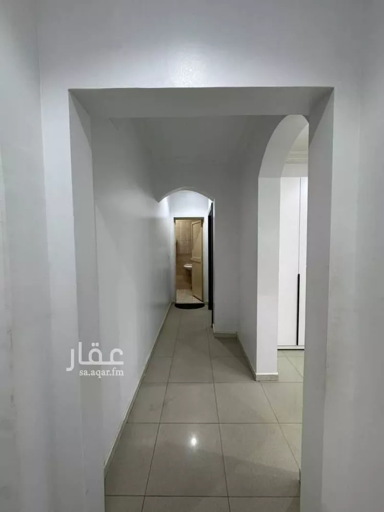 مكتب تجاري للإيجار في شارع جرير بن عبدالله البجلي, حي مغرزات, مدينة الرياض, منطقة الرياض 6